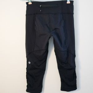 LULULEMON Run Inspire Crop Ruffle Capri 4 Two Zip